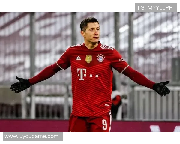 C罗与莱万多夫斯基谁才是当今足坛最佳前锋的真正王者 C罗与莱万多夫斯基谁才是当今足坛最佳前锋的真正王者