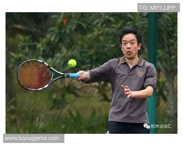 李军谈网球生涯与成长历程的深刻反思与未来展望 李军谈网球生涯与成长历程的深刻反思与未来展望