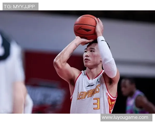 广州飞盘队灵活性引发热议球员表现与战术选择成焦点讨论