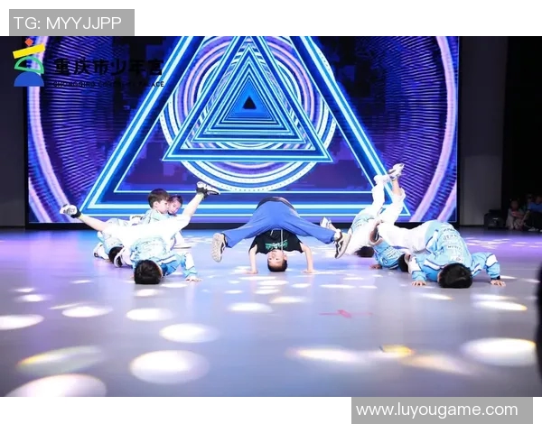 西安街舞队在全国街舞比赛中荣获第五名展现实力与魅力 西安街舞队在全国街舞比赛中荣获第五名展现实力与魅力