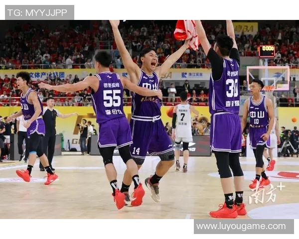 广州篮球队在篮球意识排行榜中荣登第六名展现团队实力与战术智慧